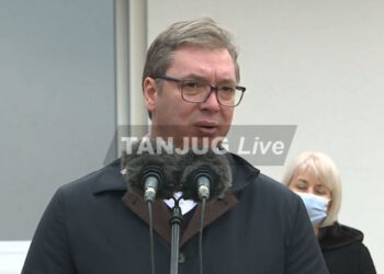 “VAGAMO OKO OBAVEZNOG VOJNOG ROKA” Vučić otkrio koliko bi služenje moglo da traje: Ima tu stvari i za i protiv
