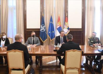 Vučić i admiral NATO-a Burk razgovarali o saradnji