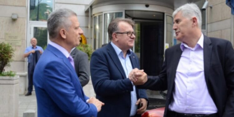 BiH: “Četvorka” protiv SDA a na račun države i bošnjačkog naroda