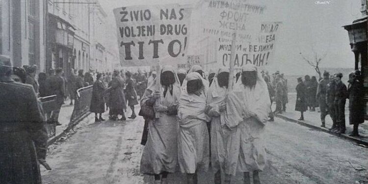 KAKO JE JUGOSLAVIJA ZABRANILA NOŠENJE ZARA I FEREDŽE
