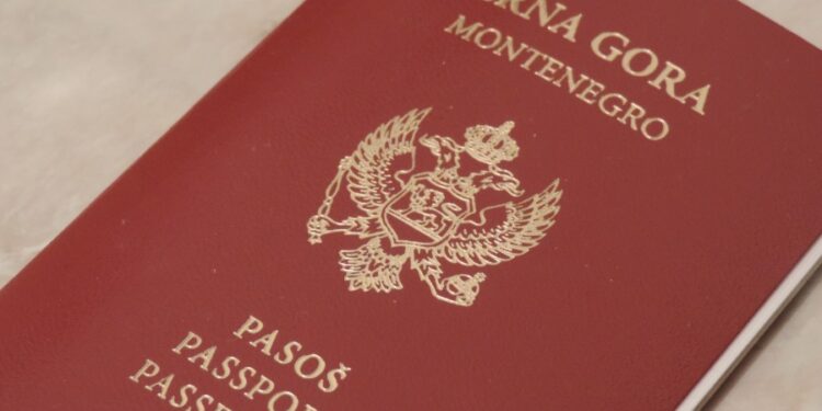 U Crnoj Gori živi 63.746 stranaca, dajući im državljanstva nova većina obezbjeđuje glasove