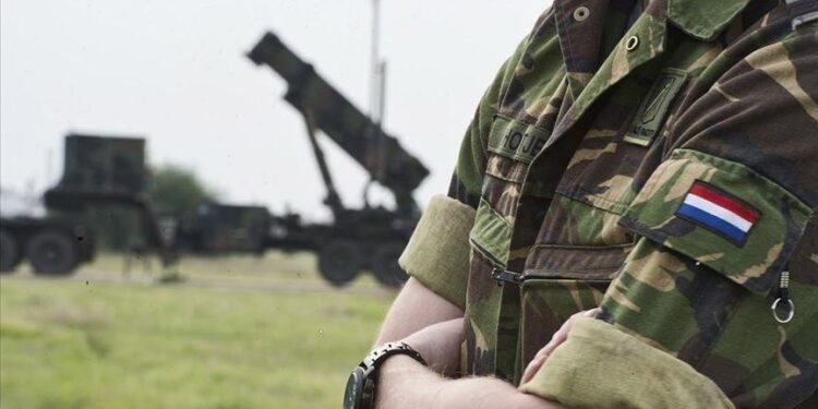 Holandija će svojim vojnicima iz Srebrenice platiti po 5.000 eura