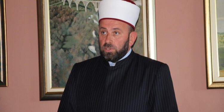 Reis Crne Gore Fejzić o ulici Mladiću u Beranama: OVO JE ZASTRAŠUJUĆE