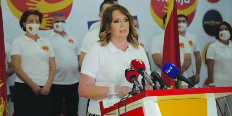 Članica Demokrata Crne Gore sve koji osuđuju Leposavićevu izjavu nazvala fašistima