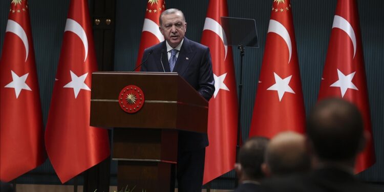 Erdogan: Našoj omladini želimo ostaviti veliku i moćnu Tursku