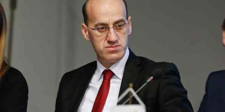 Ramiz Salkić: Visoki predstavnik je svojom pasivnošću ohrabrio Dodika da provodi seperatističku politiku