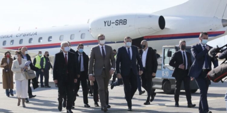 Vučić stigao u Sarajevo, donirat će vakcine