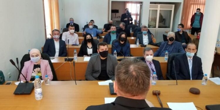 Bošnjački vijećnici u Srebrenici nakon polaganja zakletve napustili sjednicu