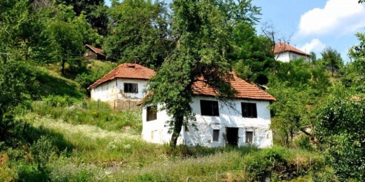 Pročitajte tužni priču: “Hvala ti, oče, što si mi pokazao koliko smo siromašni i pored bogatstva koje imamo”