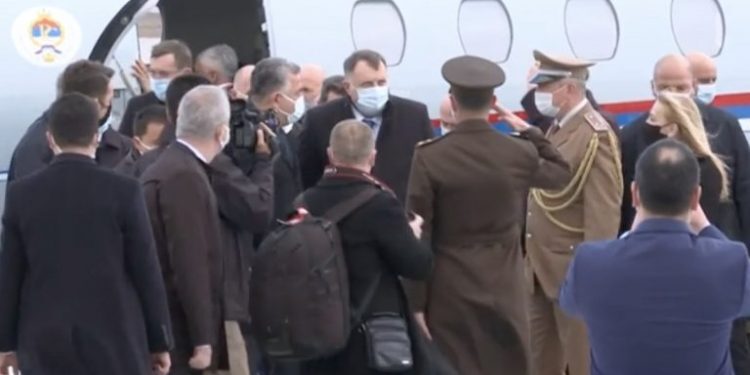 Dodikove paradržavne igre u Turskoj: Doputovao avionom sa obilježjima “Republike Srpske”