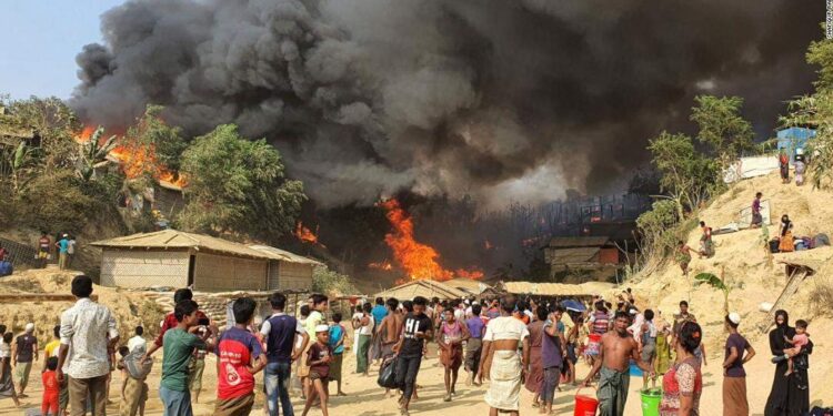 Arakanski muslimani: Požar u kampu u Bangladešu kao apokalipsa