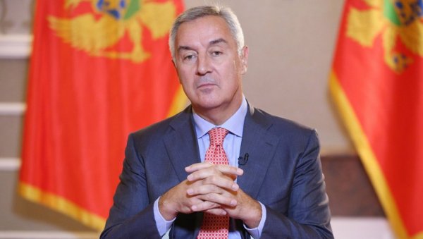 Đukanović: Provokacije bacile u drugi plan uspjeh Liješevića, okupljeni organizovali jeftinu nacionalističku predstavu
