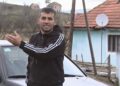 (VIDEO) HIT PRIČA U SELU JABLANICA, POLICAJCI NE MOGU DA UHVATE TRAKTOR😁