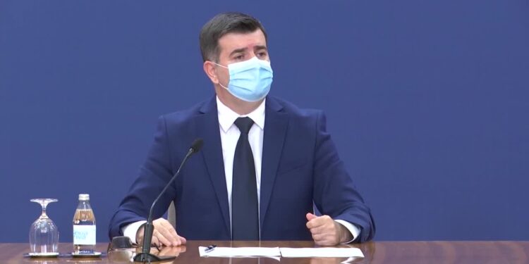 Đerlek: Još ispitujemo da li ćemo davati treću dozu vakcine