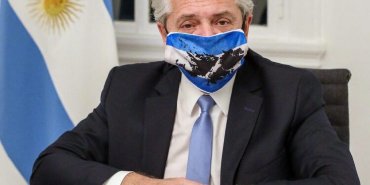 Predsjednik Argentine, vakcinisan Sputnjikom, objavio da je ponovo pozitivan