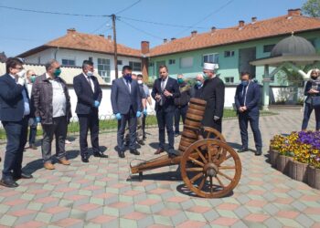 HISTORIJA RAMAZANSKOG TOPA: Tradiciju staru 200 godina obnovila je omladina SDA