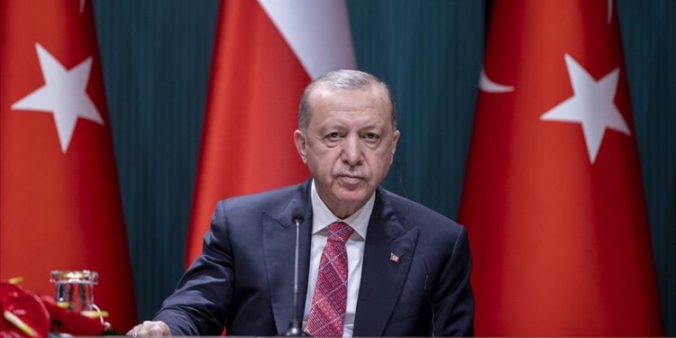 UPDATE – Erdogan: Sigurno koračamo ka obimu trgovinske razmjene s Poljskom od 10 milijardi dolara