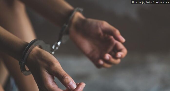 Uhapšen mladić (28) zbog žestoke tuče u Sjenici, policija traga za još jednim nasilnikom