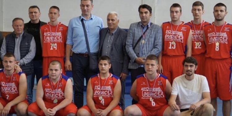 (FOTO) U Tutinu održan ženski regionalni košarkaški turnir