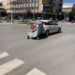 Nevjerovatan prizor u Požarevcu: Na auto “zakačio” kontejner koji je provozao centrom grada