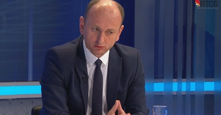 Knežević: Od Bečića i Abazovića zavisi hoće li biti izbora