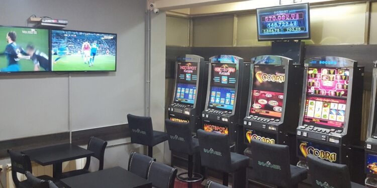 Radom na crno zaradio milion eura: Policija traga za vlasnikom nelegalnih kladionica u Novom Pazaru