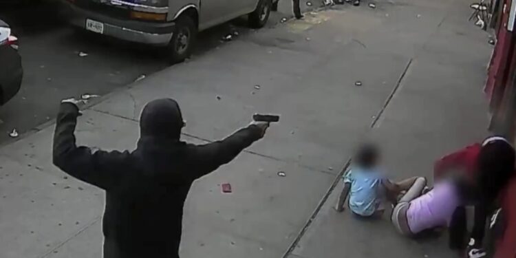 Video: Djeca u pucnjavi ‘za dlaku’ ostala neozlijeđena