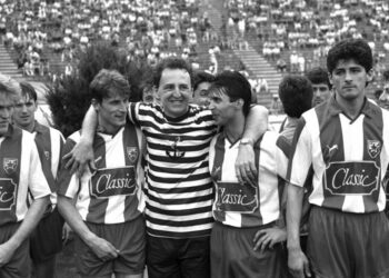 Bog, fudbal i milicija