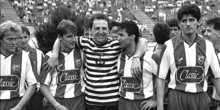 Bog, fudbal i milicija