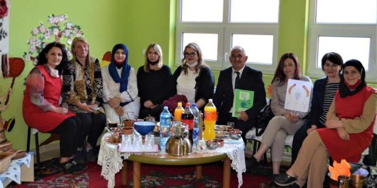 Delegacija Bošnjačkog nacionalnog vijeća posjetila vrtić ”Pčelica”