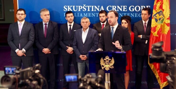 ANTIFAŠISTIČKI ODGOVOR: DPS se vraća u Skupštinu da bi glasali za smjenu Leposavića