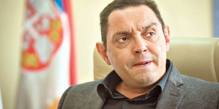 Vulin: Crnogorska Rezolucija o Srebrenici osuđuje srpski narod za genocid