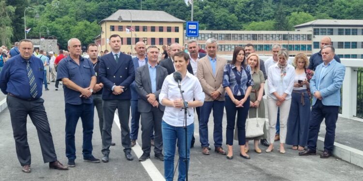 Premijerka Brnabić na otvaranju mosta u Prijepolju