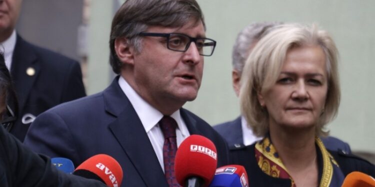 (VIDEO) Palmer nakon susreta sa predstavnicima bh. stranaka: Politički lideri izrazili spremnost da se dođe do dogovora