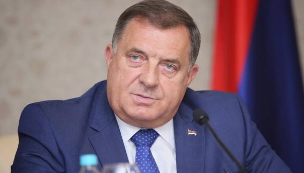 Užasna izjava Dodika: U Srebrenici kopaju prazne sanduke