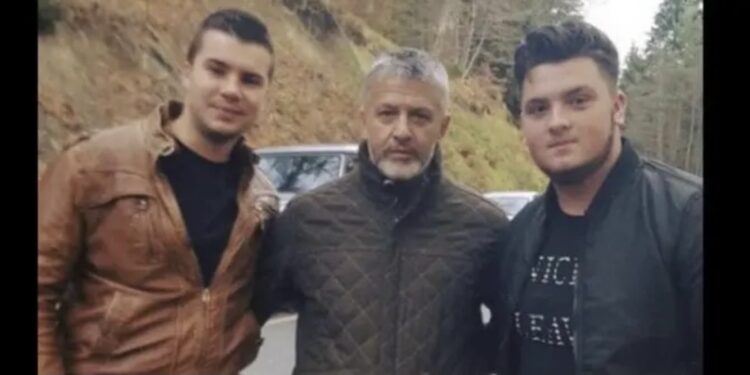 Finalistu “Zvezda Granda” iz Srebrenika medijski linčuju u Srbiji zbog fotografije sa komandantom Naserom Orićem