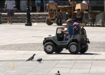 (VIDEO) Sve manje stanovnika u Srbiji, mladi odlaze u potrazi za boljim standardom