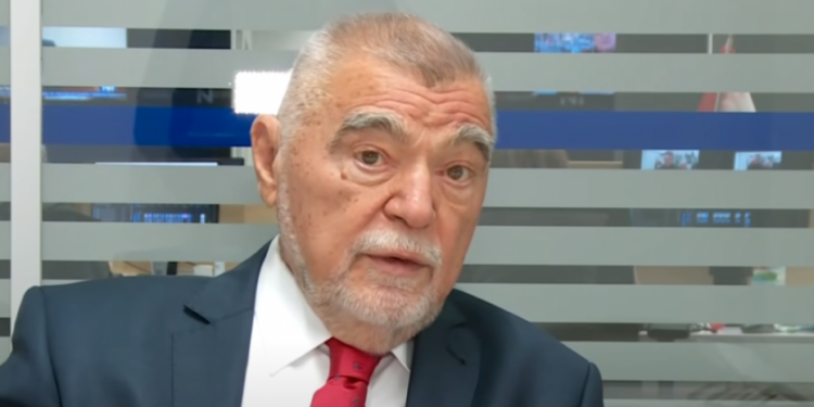 Mesić: Mnogi u Srbiji se vraćaju na Miloševićevu politiku