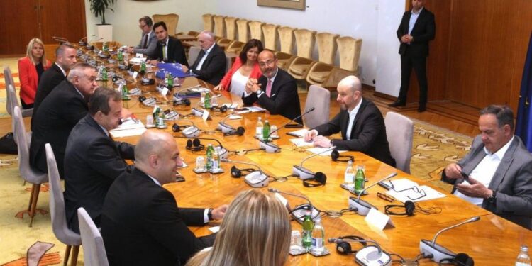 Prvi dio sastanaka u okviru dijaloga o izbornim uslovima uz posredovanje EP: Malo vremena za rješenja