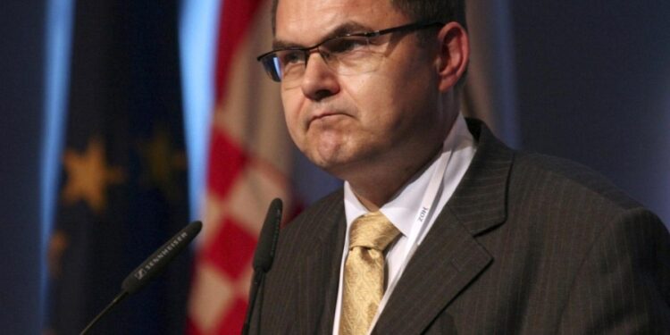 DODIKU NEĆE BITI LAKO: Christian Schmidt u BiH došao dobro naoružan, u njegovm štabu su najmanje dva visoka vojna lica Njemačke