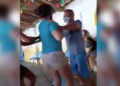 (VIDEO) Poveo ljubavnicu na vakcinaciju i u prostoriji naletio na suprugu i njenu sestru, nuspojave su bile strašne!