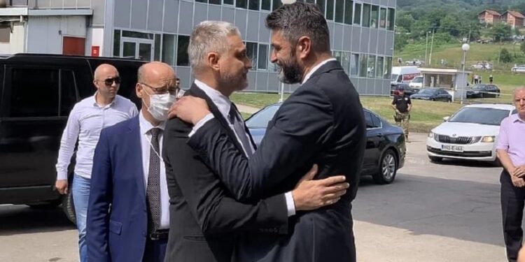 JOVANOVIĆ U SREBRENICI: OVDJE SAM DA KUPIM MIR ZA SEBE I SVOJ NAROD