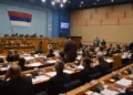 NSRS usvojio Prijedlog zakona kojim se odbacuje Inzkova odluka o zabrani negiranja genocida