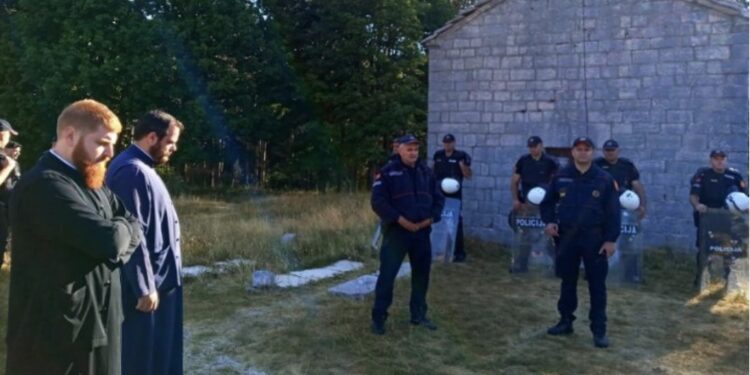 Sve napetije u Crnoj Gori: “Onemogućena liturgija na Ivanovim koritima”