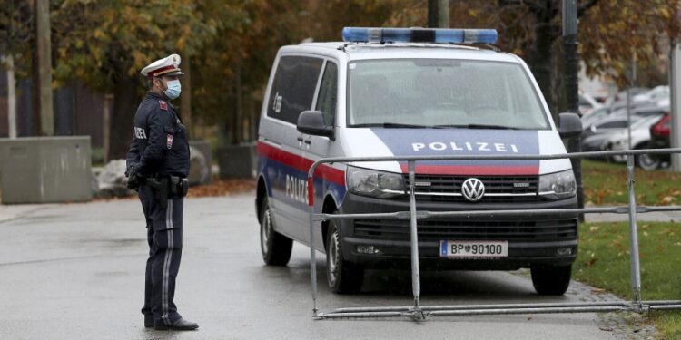 U AUSTRIJI RAZBIJENA NARKO-BANDA SA BALKANA: Većina ih je iz…