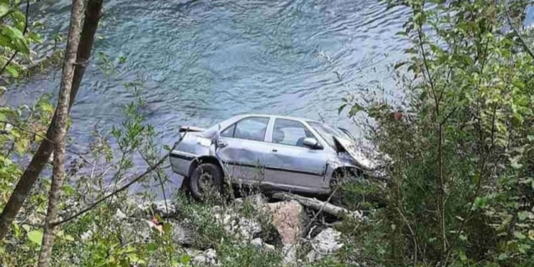 Berane: Vozilo sletjelo sa puta, tri osobe iz Gusinja povrijeđene