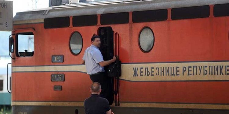Muž i žena promašili stanicu, pa iskočili iz voza na relaciji Doboj – Banjaluka