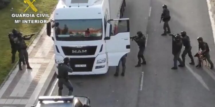 (VIDEO) Džihadista koji je radio kao vozač kamiona uhićen je po treći put