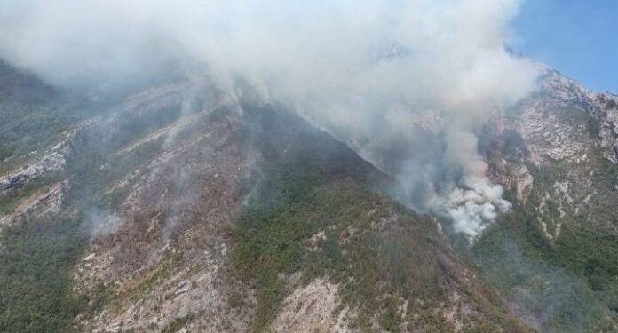BUKTE POŽARI U HERCEGOVINI, DODIK NE DA SAGLASNOST ZA ANGAŽOVANJE HELIKOPTERA