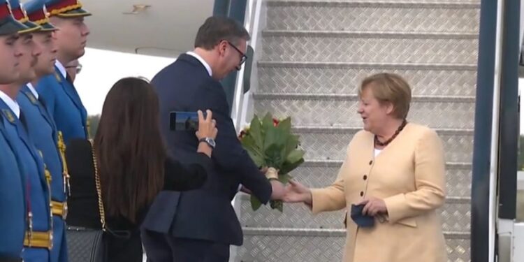 Angela Merkel stigla u Srbiju, oproštajna posjeta regionu